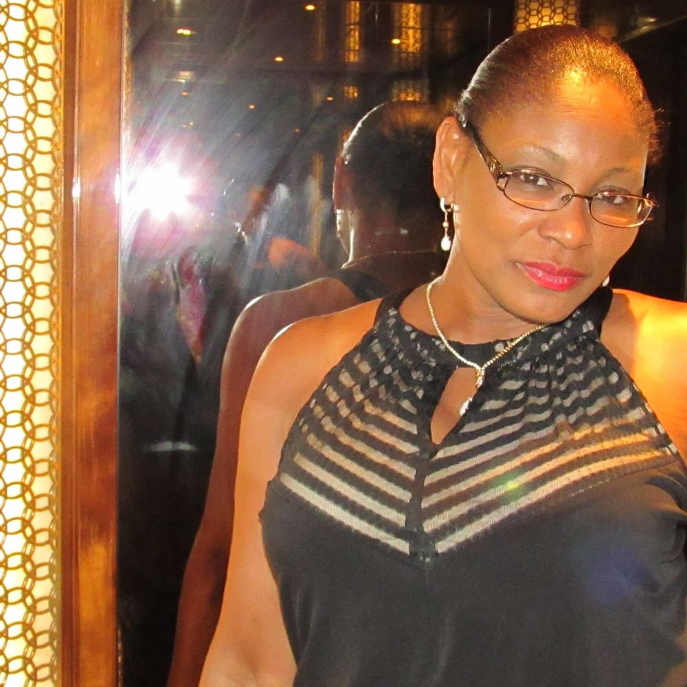 Meet your Posher, Eva